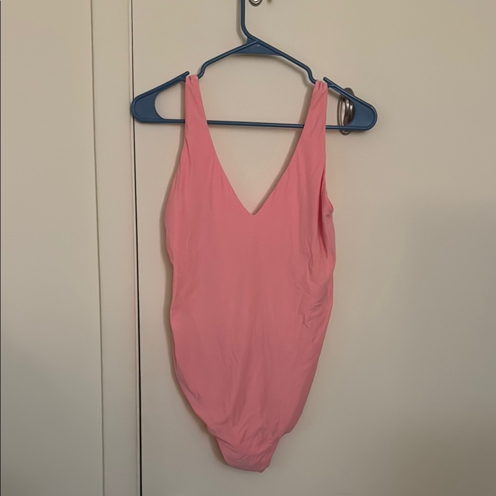 Aerie Smoothez Plunge Bodysuit in Shell Pink